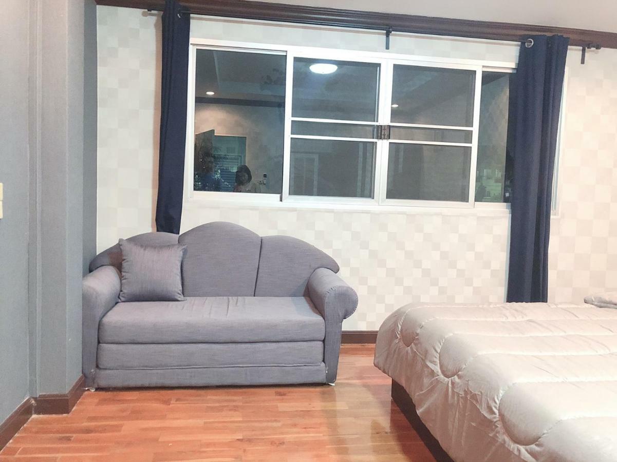 24 Hostel Donmuang Bangkok Exteriör bild