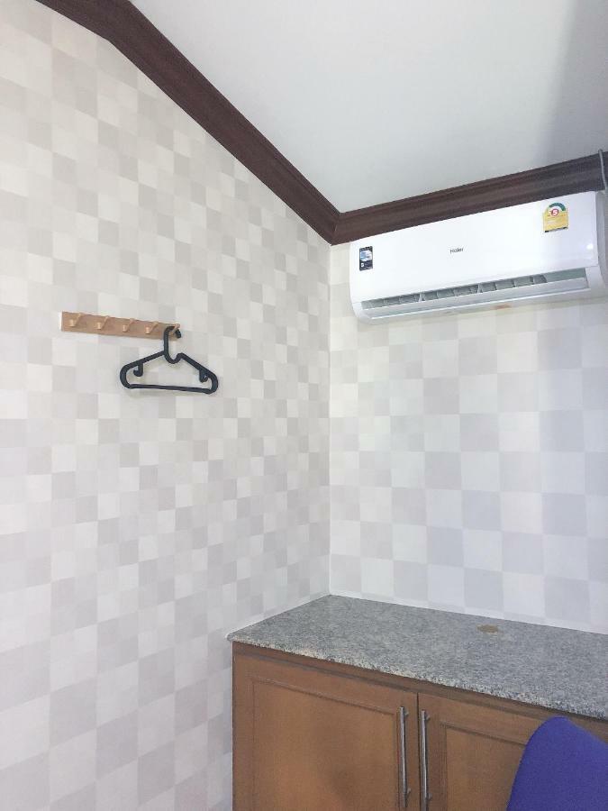 24 Hostel Donmuang Bangkok Exteriör bild