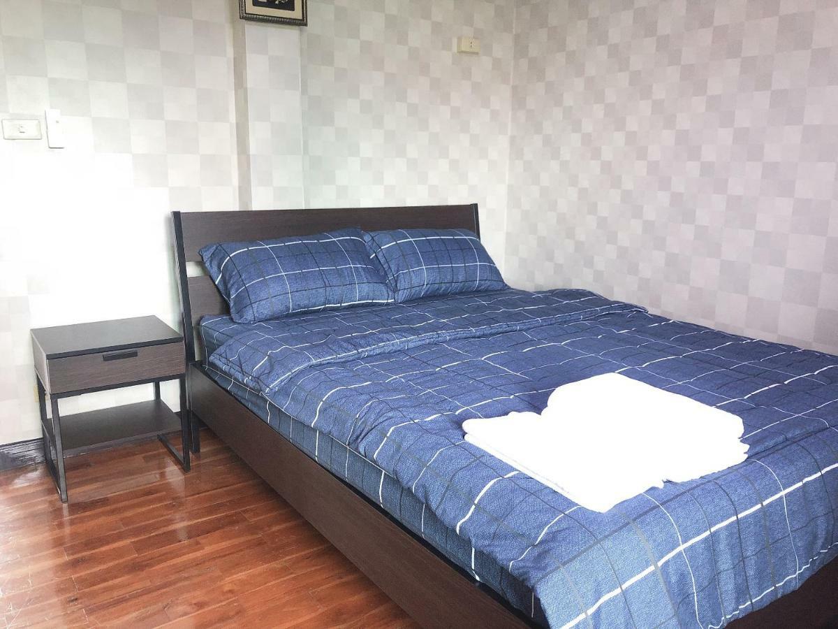 24 Hostel Donmuang Bangkok Exteriör bild